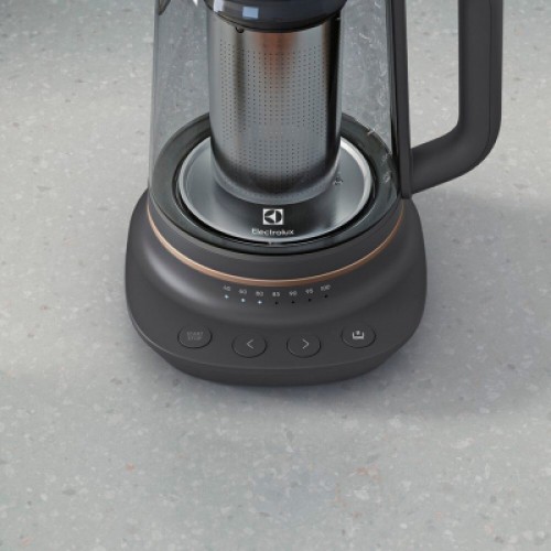 Электрочайник Electrolux E7GK1-8BP