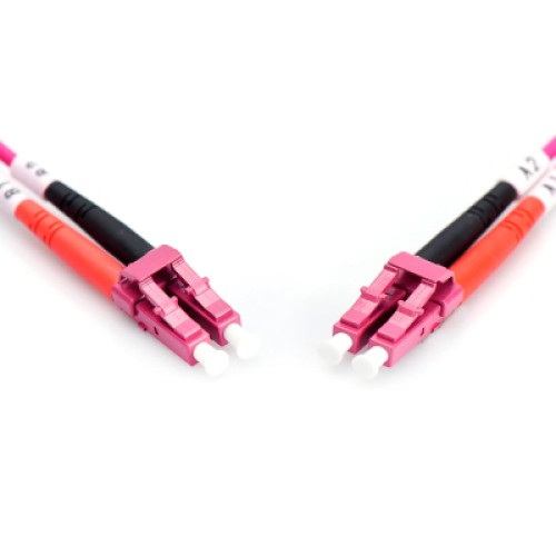 Оптический патчкорд Digitus LC/UPC-LC/UPC,50/125 OM4(Multimode),duplex,3m (DK-2533-03-4)