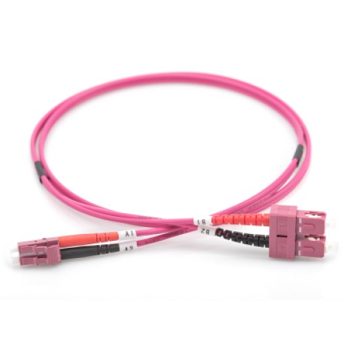 Оптический патчкорд Digitus LC/UPC-SC/UPC,50/125 OM4(Multimode),duplex,3m (DK-2532-03-4)