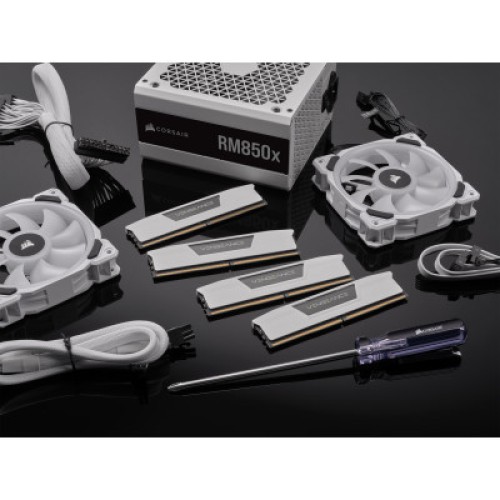 Модуль памяти для компьютера DDR5 32GB (2x16GB) 5600 MHz Vengeance White Corsair (CMK32GX5M2B5600C36W)