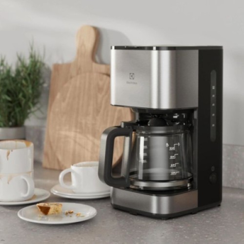 Капельная кофеварка Electrolux E3CM1-3ST