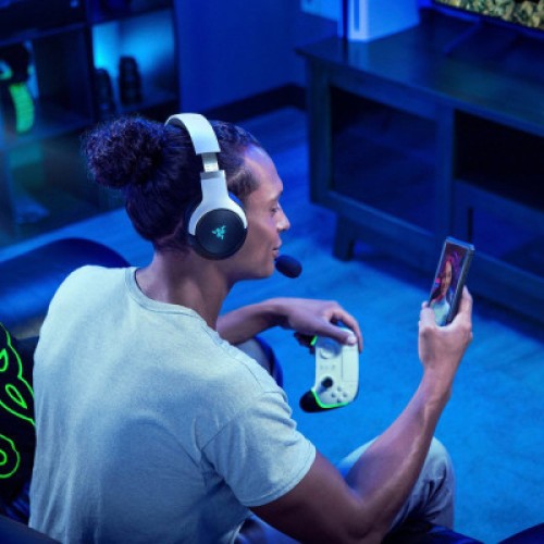 Наушники Razer Kaira Pro Hyperspeed for PS5 Bluetooth White-Black (RZ04-04030200-R3G1)