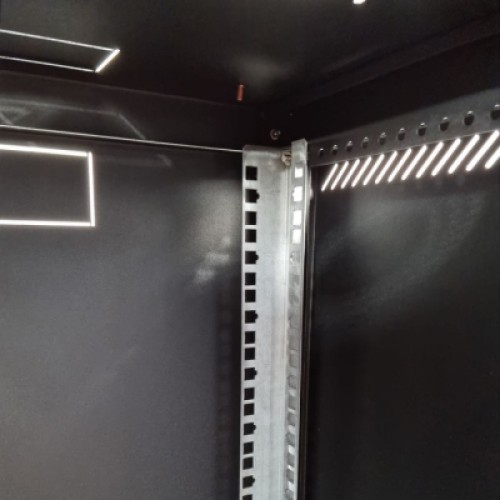 Шкаф настенный Eserver 18U 19" 600х600х907 (Ш*Г*В), сктекло, серая (ES-Е1860B)