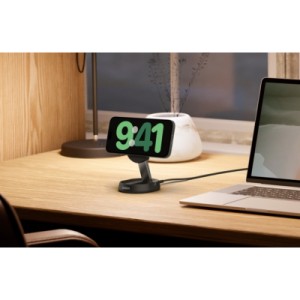 Зарядное устройство Belkin 15W Magnetic Stand Qi2 black (WIA008BTBK)