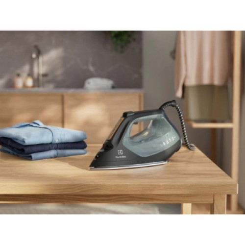 Утюг Electrolux E8SI2-6OG
