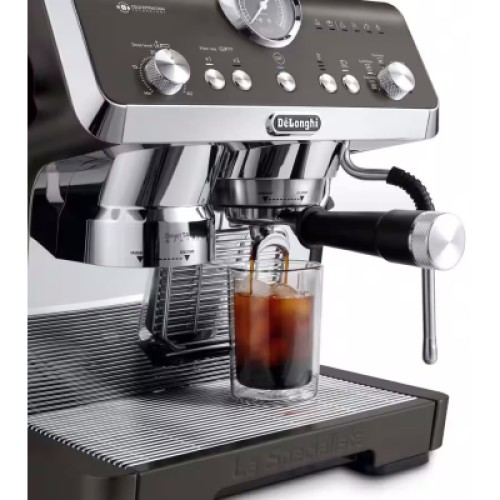 Рожковая кофеварка эспрессо DeLonghi EC 9555 BK