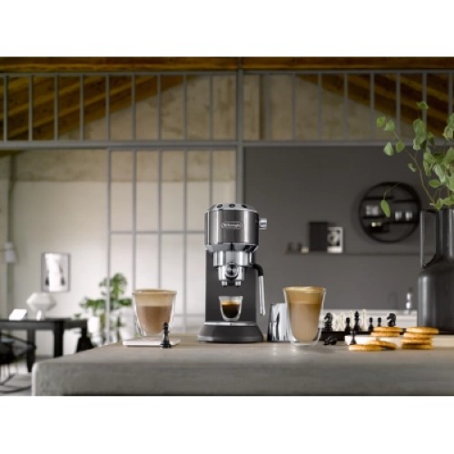 Рожковая кофеварка эспрессо DeLonghi EC 885 GY (Dedica Arte)
