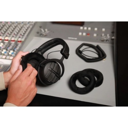 Наушники Beyerdynamic DT 1990 Pro MK II Black (531070)