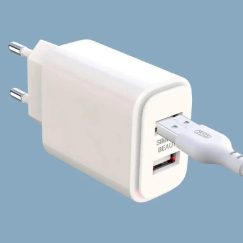 Зарядное устройство XO L90C (2USB/2.4A) + USB - Lightning White (XO-L90C-L)