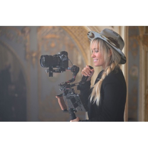 Цифровой фотоаппарат Nikon Z 8 Body (VOA101AE)