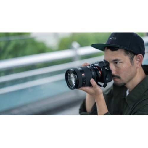 Объектив Sony 28-70mm f/2.0 GM for NEX FF (SEL2870GM.SYX)