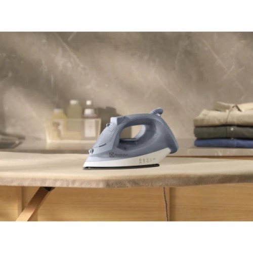 Утюг Electrolux E3SI1-2DB Утюг Electrolux E3SI1-2DB
