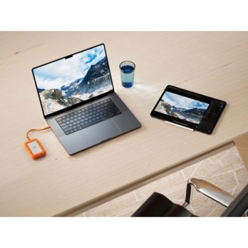 Накопитель SSD USB Type-C 2TB Rugged LaCie (STND2000400) Накопитель SSD USB Type-C 2TB Rugged LaCie (STND2000400)