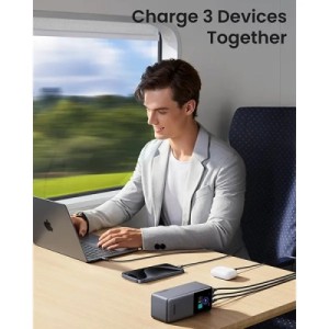 Батарея универсальная Ugreen 20000mAh 130W Nexode Smart Display with Built-in Cable (PB723 55365B)