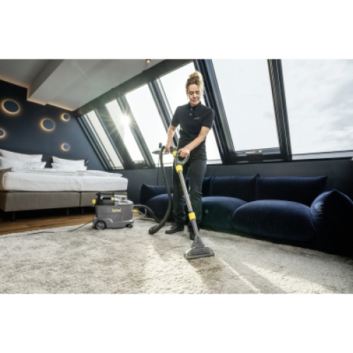 Пылесос Karcher Puzzi 8/1 Adv (1.100-241.0) Пылесос Karcher Puzzi 8/1 Adv (1.100-241.0)
