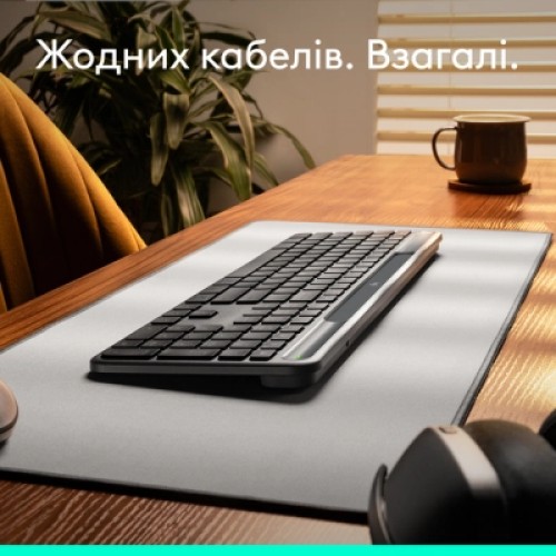 Клавиатура Logitech Slim Solar+ Bluetooth Graphite (920-013764) Клавиатура Logitech Slim Solar+ Bluetooth Graphite (920-013764)