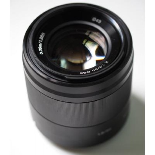 Объектив Sony 50mm f/1.8 Black for NEX (SEL50F18B.AE)