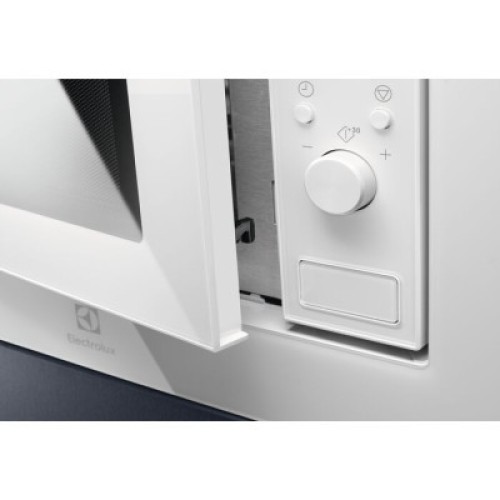 Микроволновая печь Electrolux LMS2173EMW