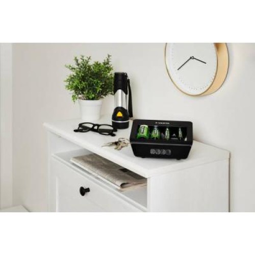 Зарядное устройство для аккумуляторов Varta LCD universal Charger Plus (57688101401)